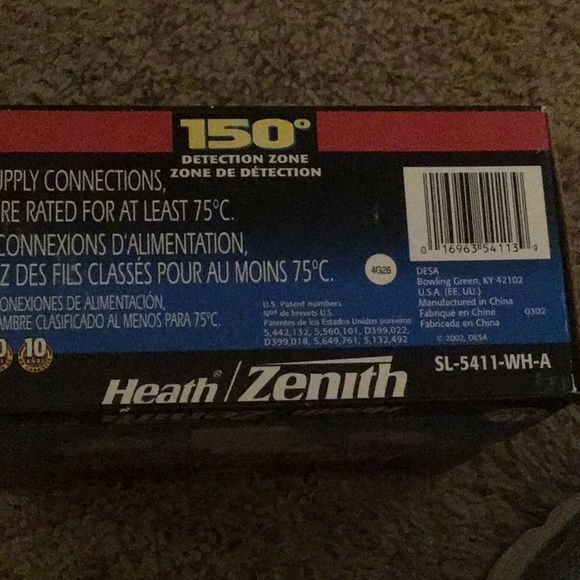 Motion Sensor Security Light - Picture 3 of 8